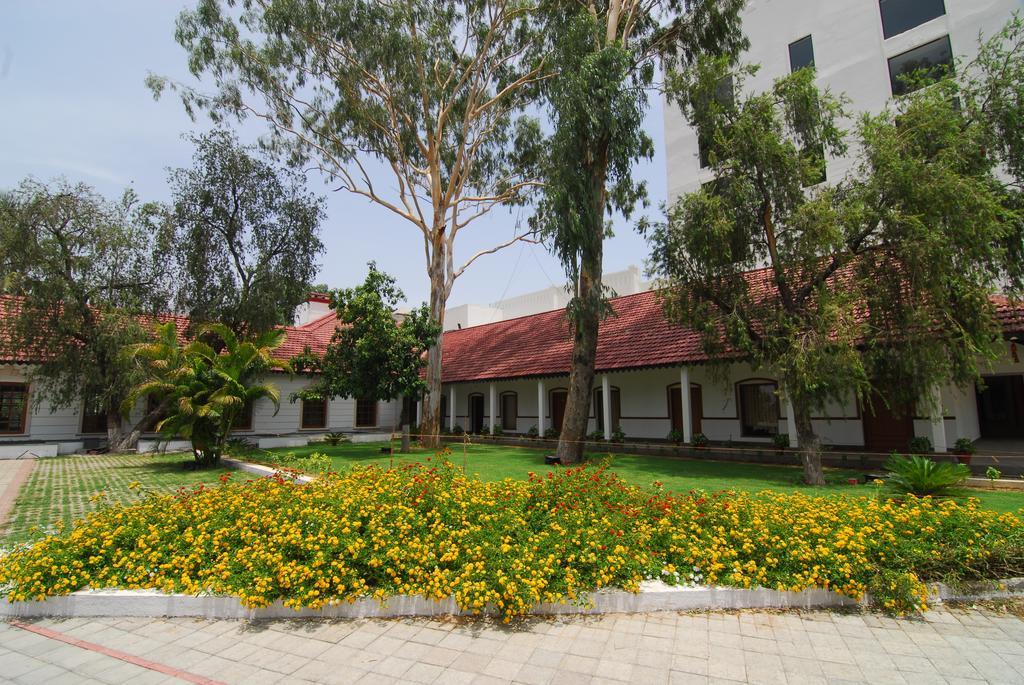 Chanakya Bnr Hotel Ranchi Exterior foto