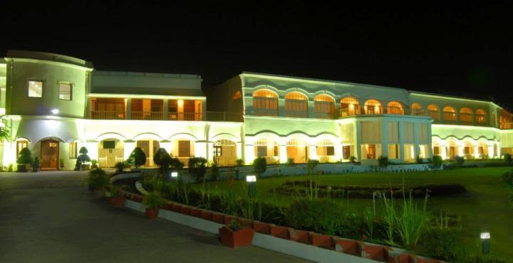 Chanakya Bnr Hotel Ranchi Exterior foto